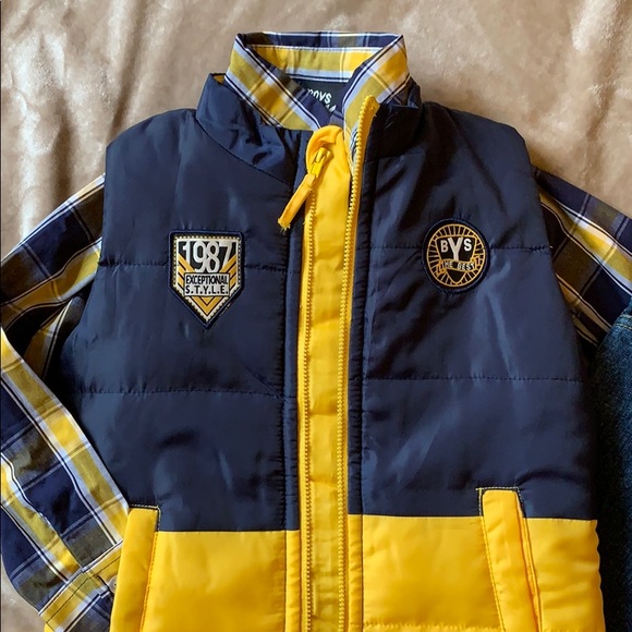 Size 4 boys three piece set - Picture 2 of 5